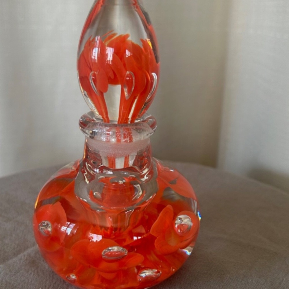 Joe St Clair perfume bottle floral controlled bubble